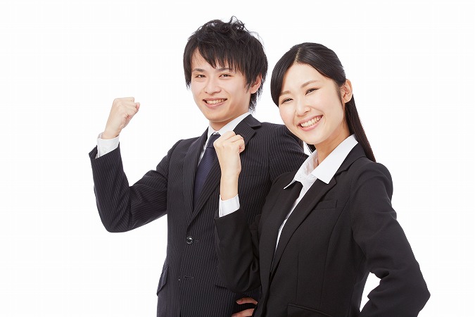 男女・ガッツポーズ